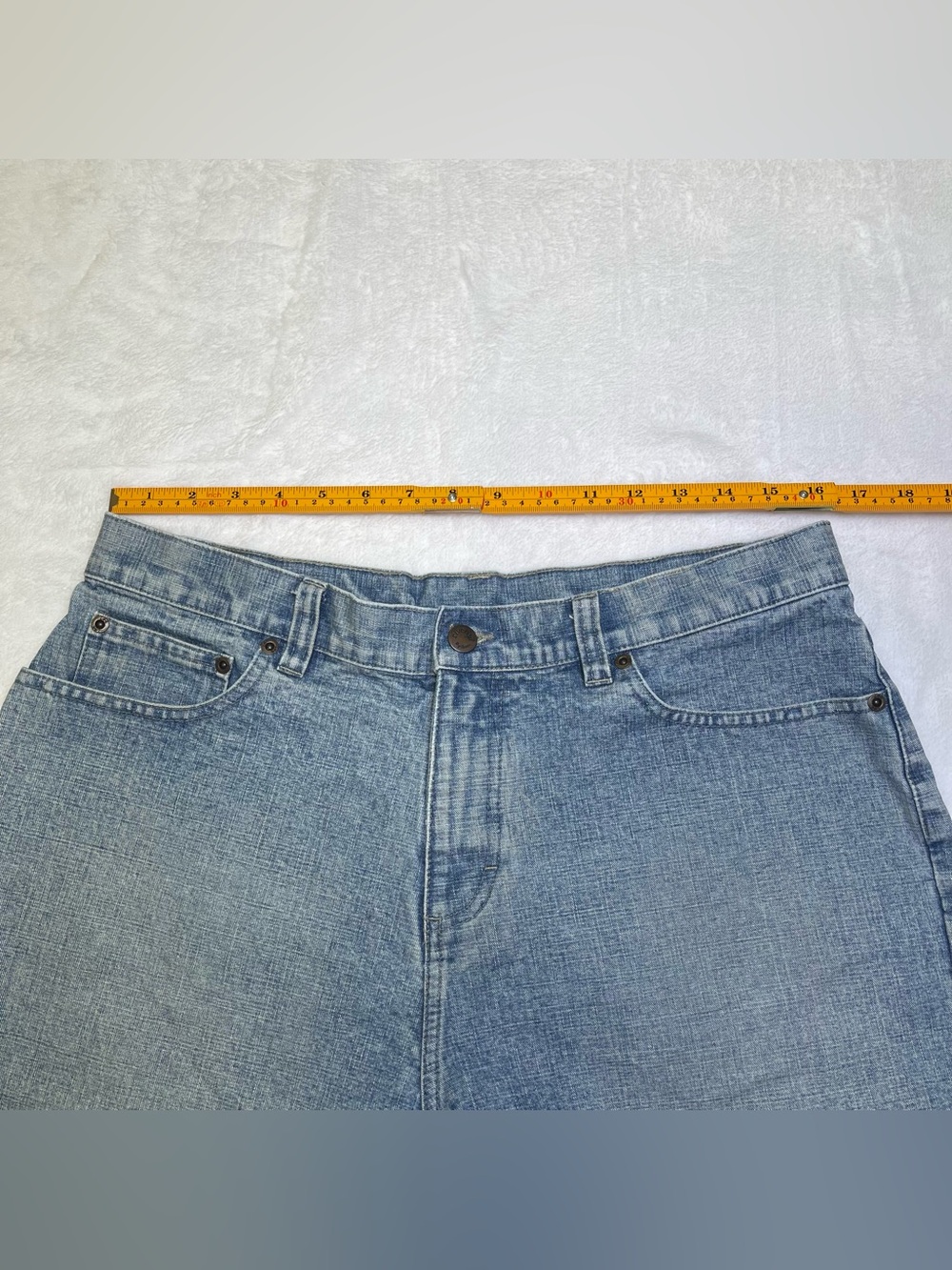 Vtg Riveted by Lee Women’s 14 High-Rise Light Blue Denim Jean Mom Shorts Summer - Picture 9 of 10